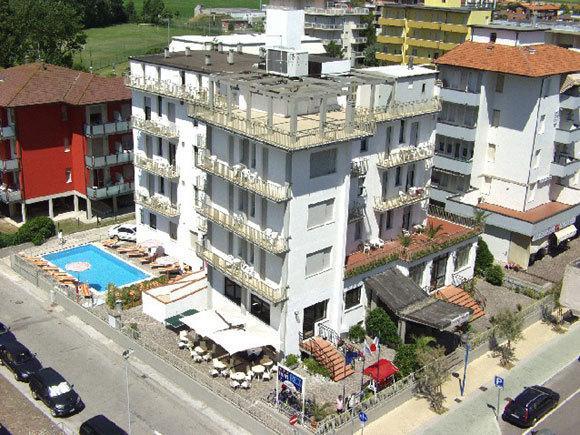 Hotel Rex Лидо-ди-Савио Экстерьер фото