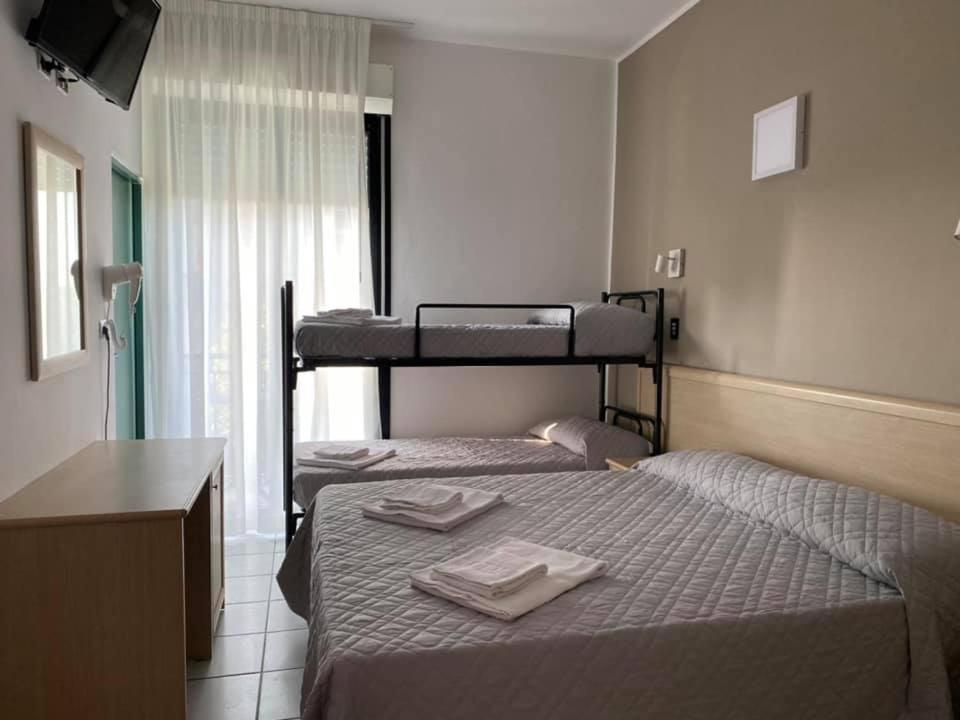 Hotel Rex Лидо-ди-Савио Экстерьер фото